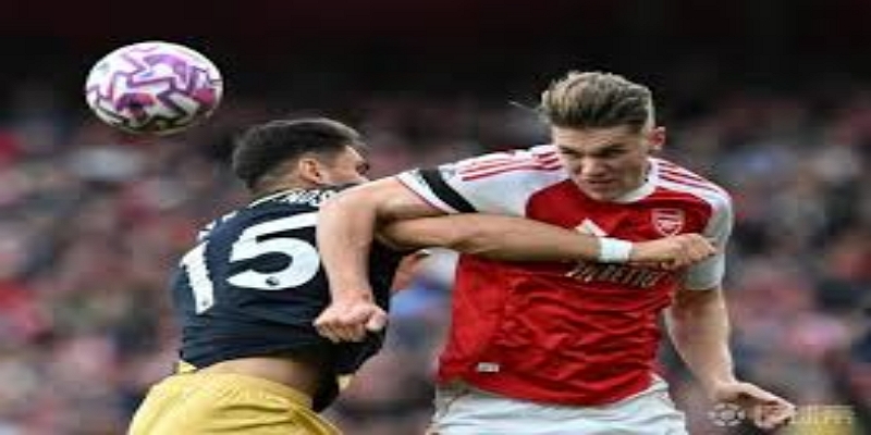 双料决赛执法：PA真人解读裁判历史性成就-PA真人